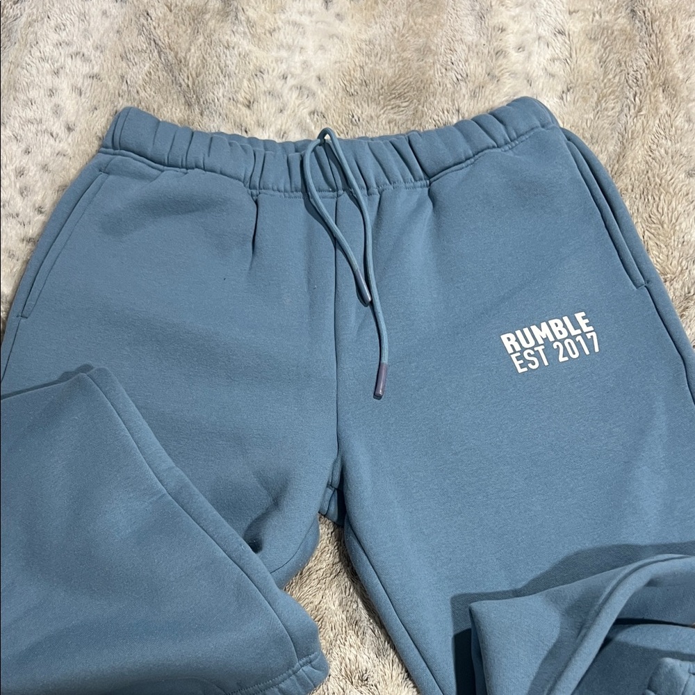 Rumble Boxing heavyweight sweats Size Medium- NEW - Unisex